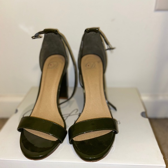 Green Sandal block Heels - Picture 2 of 4